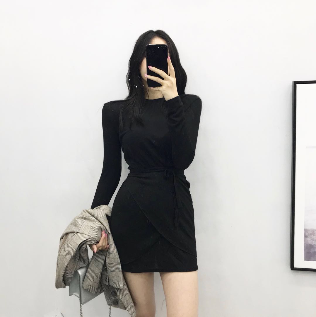 2018 Hàn Quốc Dongdaemun Thu mới Joker Solid Color Eo băng Hip Slim High Eo Base Dress 	váy nhún phần eo	