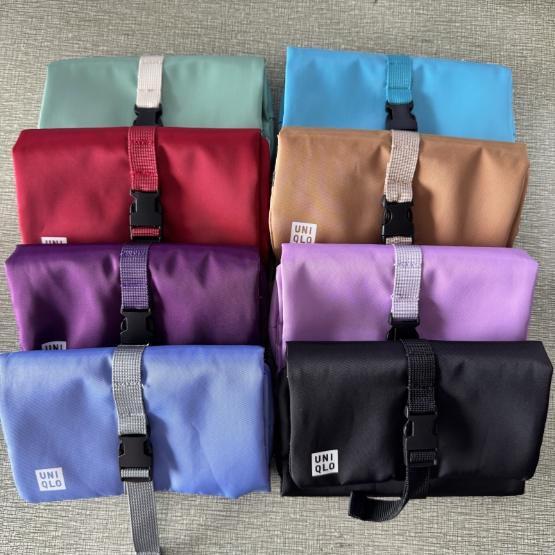 Uniqlo Genuine Merchandise: Canvas Bag, Neck Warmer, Flannel Bag, Fleece Blanket, Storage Bag, Picnic Mat