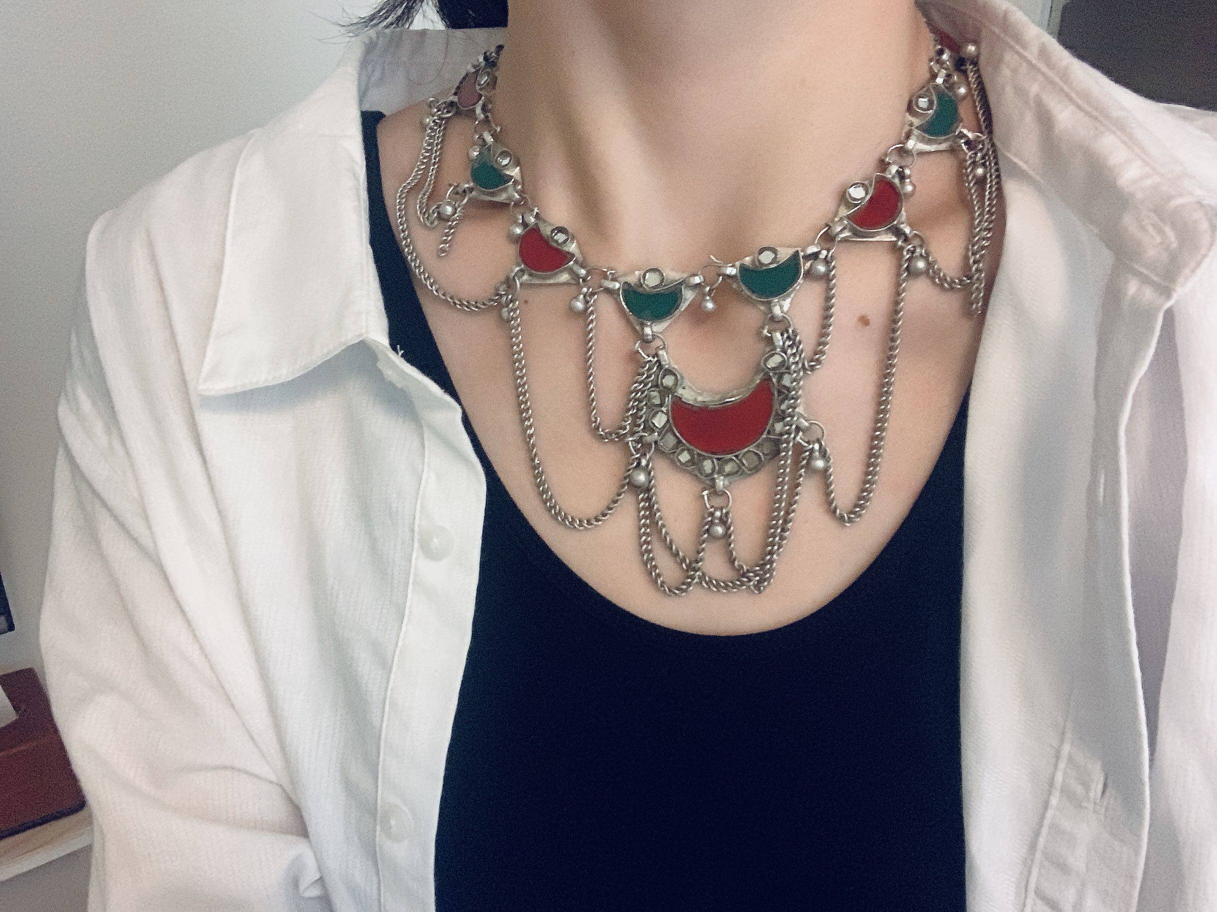 Indian exotic and old silver antique glazed necklace lock bone chain