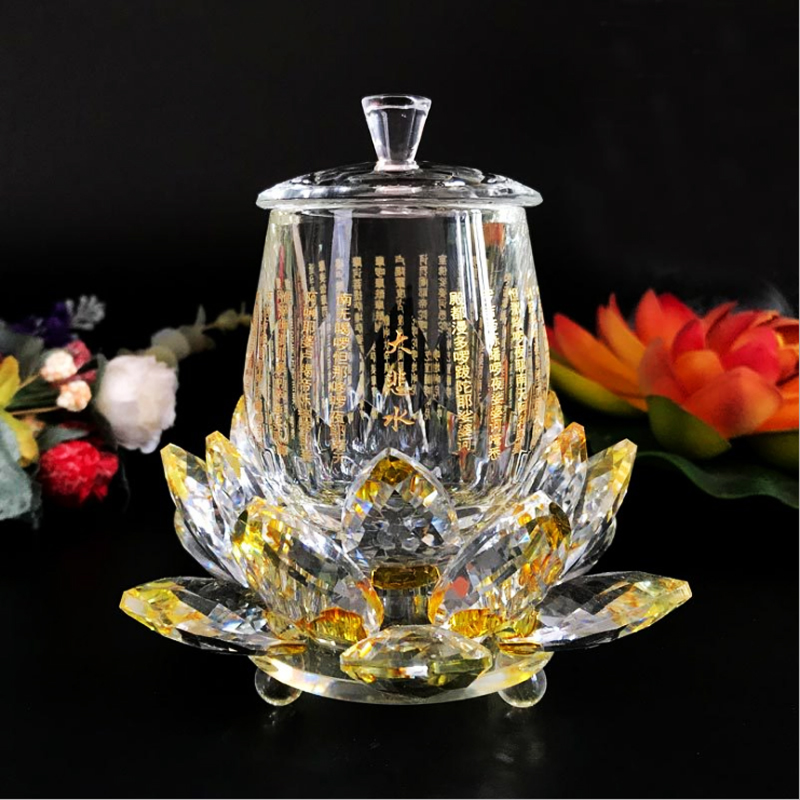 Meditation Supplies Dharma Instrument Buddha With Great Compassion Mantra Lotus Holy Water Cup Transparent Glass Crystal Water Supply Cup Water Purification Cup for Buddha