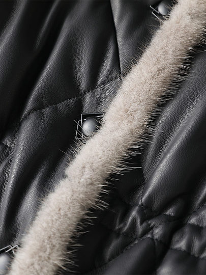 Genuine leather down jacket women's short 2025 winter new Haining sheepskin jacket large size mother's style thickened top