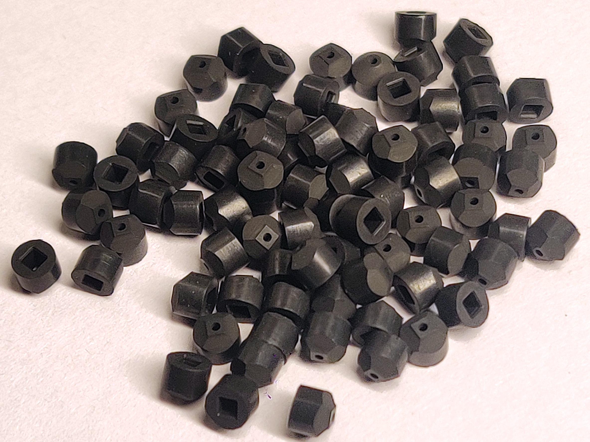 Solid crystal machine RTR025 * 025 to RR160 * 160 square head flat head countersunk head abrasion resistant or high temperature resistant rubber suction nozzle