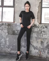 Футболка с коротким рукавом, штаны, комплект