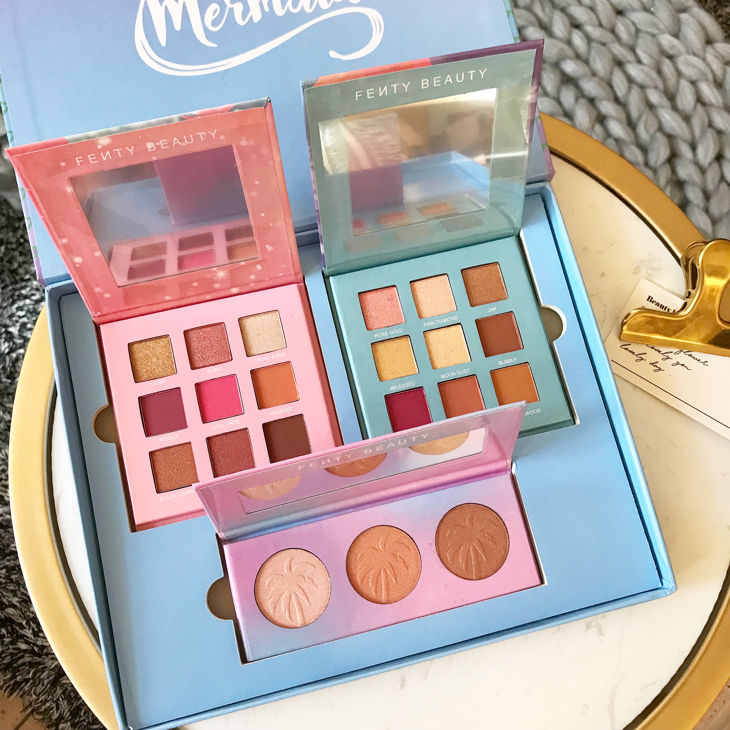New INS Super Fire Mermaid FentyBeauty Eye Shadow Set Box Girl Pink Pink Makeup / High Disc lameila phấn mắt