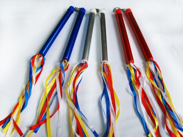 Aluminum alloy double-stack showing double stick with double-cut children performing double-bar