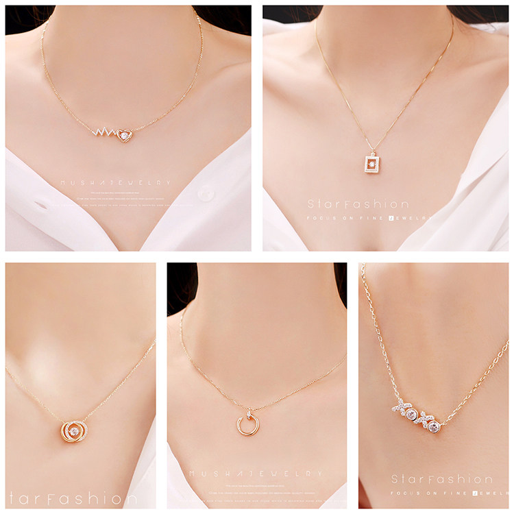 2021 New Ins Silver Sen Family Perfume Bottle Necklace Small Crowd Light Lavish Locks Bone Chain Women Fashion Nets Red Woman Temperament Pendant