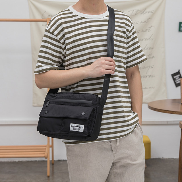 ກະເປົາເປ້ແບບເກົາຫຼີສຳລັບຜູ້ຊາຍ, ກະເປົ໋າ crossbody ງ່າຍໆ, ກະເປົ໋າຜ້າ Oxford horizontal messenger bag, ກະເປົ໋າເດີນທາງແຟຊັ່ນກະເປົ໋າກະເປົ໋າຂະໜາດນ້ອຍ, ກະເປົ໋າບ່າ trendy