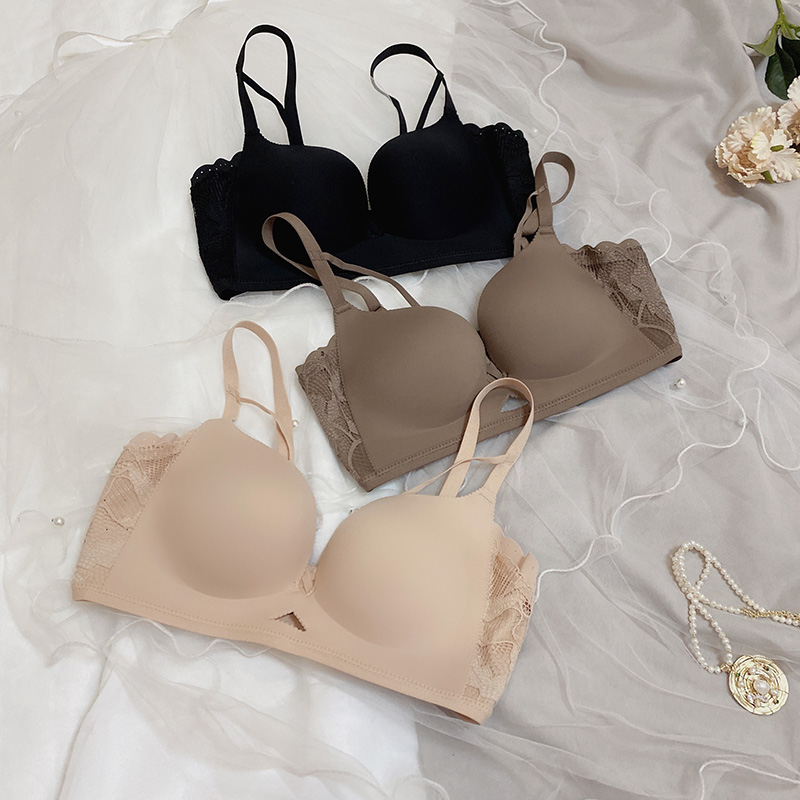 No-mark glossy lace lace slim with hollowed-out beauty back lingerie suit Sexy light and thin and small chest side to collect the bra cover