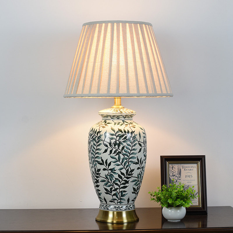 American-style all-copper ceramic table lamp retro Chinese-style living room side lamp queen bedroom bedside lamp hotel modern minimalist