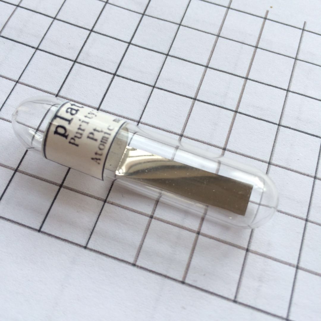 贵金属白金 铂 Pt &le;0.5克元素 玻封 礼品 礼物 收藏  展示品