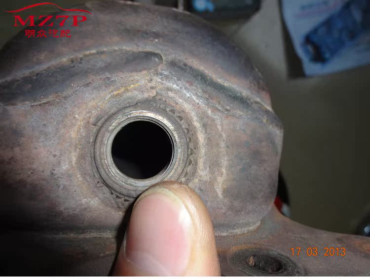 Honda thế hệ thứ 8 Accord 2.0 xúc tác ba chiều Bộ phận phế liệu nhập khẩu chính hãng Nhập và xả bộ phận xúc tác ba chiều - Những bộ phận xe ô tô đồ trang trí xe ô tô