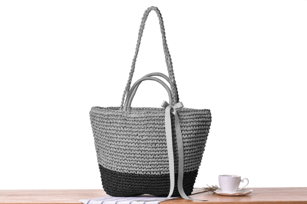 Fashion Hand-embroidered Sequined Hand-held Straw Woven Bag48*30*11cm display picture 1