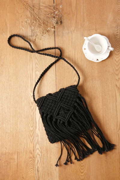 Simple Tassel Messenger Straw Woven Retro One-shoulder Cotton Woven Bag 20*20cm display picture 1