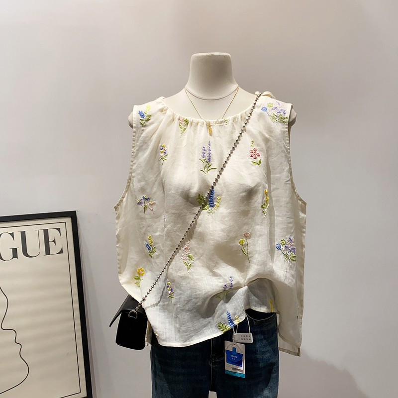 It Looks Good No Matter What You Wear It With~ Forest-Style Gentle Embroidery, Super Fairy-Like Sleeveless Tie-Up Top, New Summer Sweet Vest