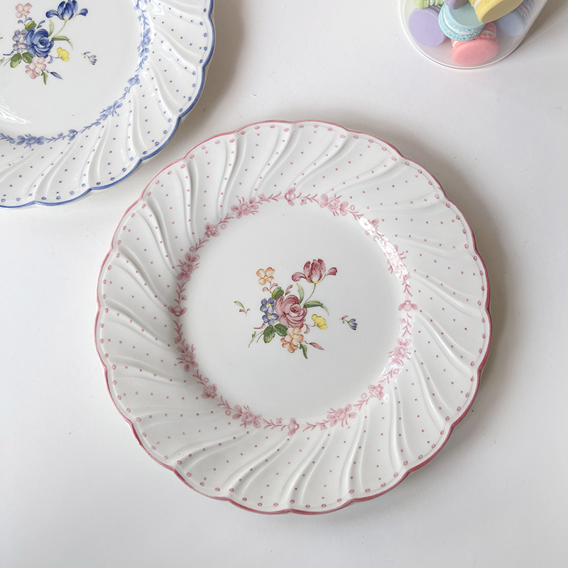 Nikko Hand-Painted Sweet Girly Style Floral Embossed Lace Ceramic Plate Dessert Plate Cake Plate for Home Use Nikko Hand-Painted Sweet Girly Style Floral Embossed Lace Ceramic Plate Dessert Plate Cake Plate for Home Use
