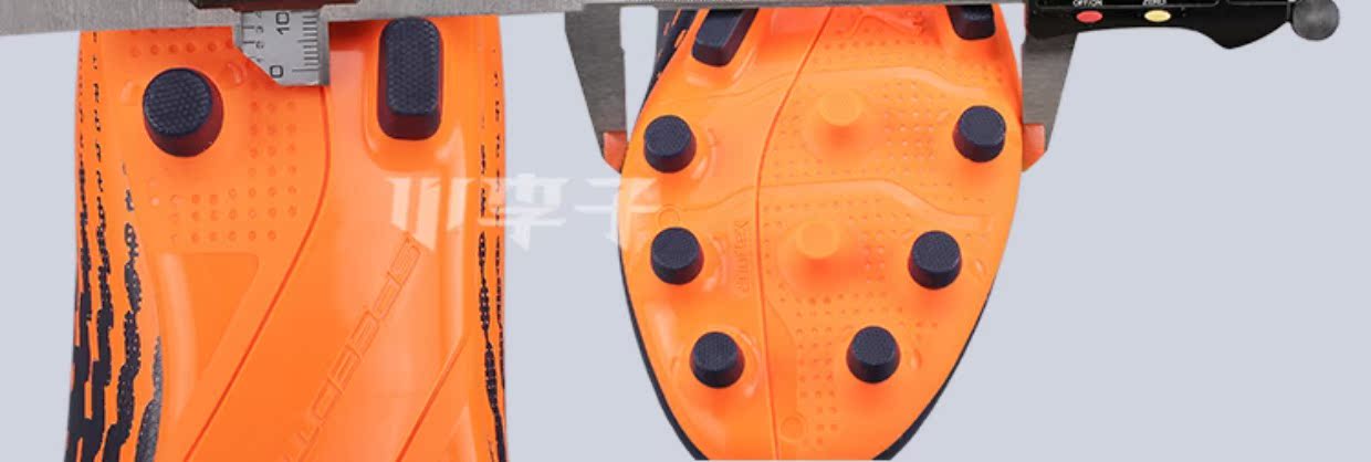 Mận nhỏ: quầy chính hãng PUMA / Hummer evoSPEED 17.5 cỏ nhân tạo Giày bóng đá nam AG 10402 giày thể dục