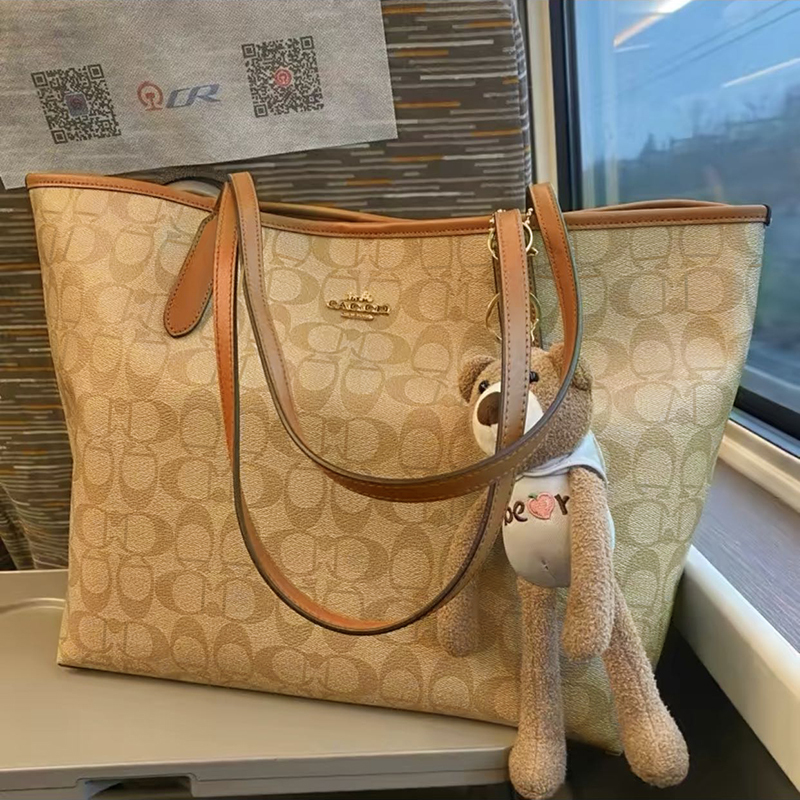 Shanghai Warehouse Clearance Genuine 2025 New Luxury Shopping Bag Single Shoulder Tote Bag Selected Quality Genuine Leather Women's Bag