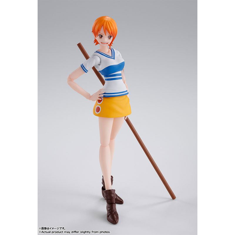 In Stock Bandai Shf One Piece Nami Dawn of Adventure Humanoid Action Figure Model