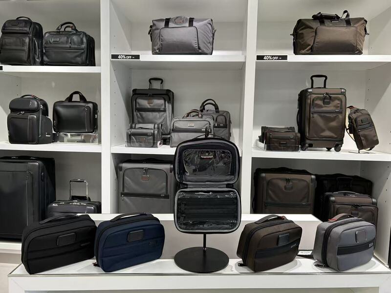 Nini's Tumi Black Friday Ballistic Nylon Detachable Travel Tool Bag, Makeup Bag, Clutch Bag in Canada