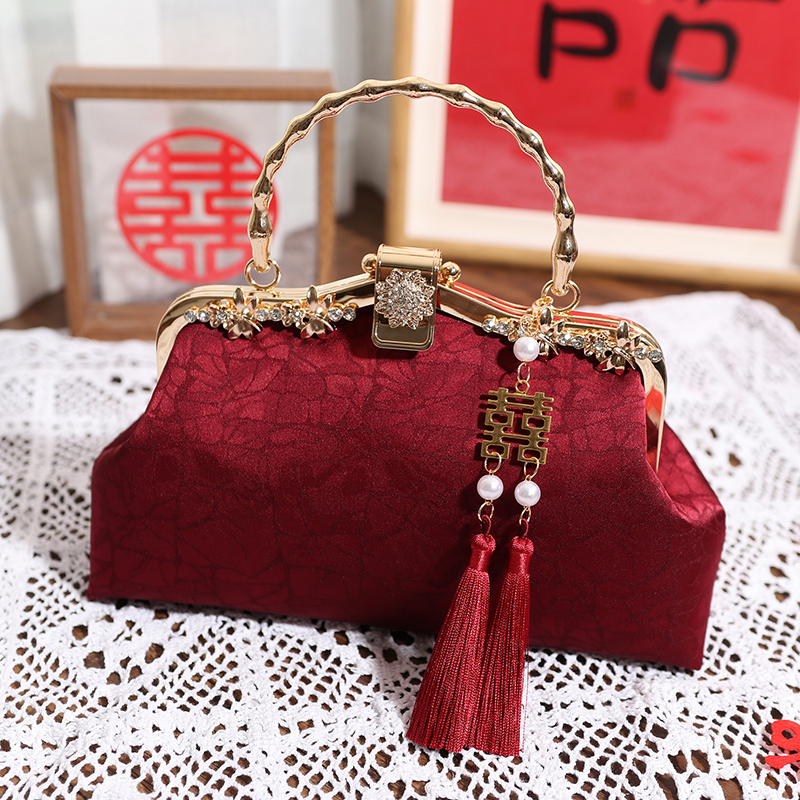 2026 New Retro New Chinese Style Wedding Bride Handbag National Style Wedding Bag Wedding Bridesmaid Red Women's Bag
