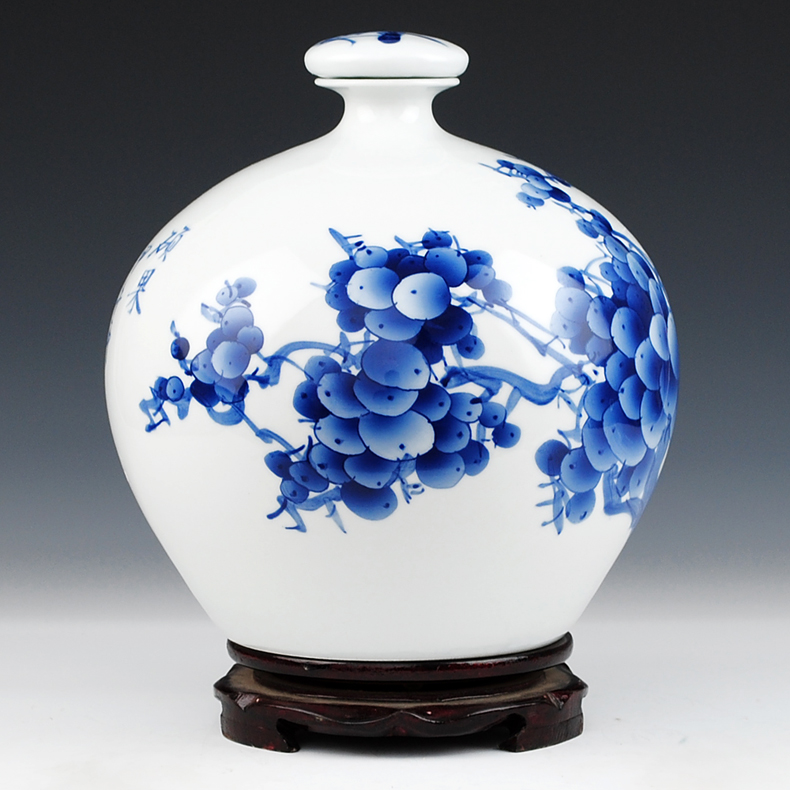 Jingdezhen ceramics famous household hand - made porcelain bottle wine jar with cover 10 jins to jars sealed as cans