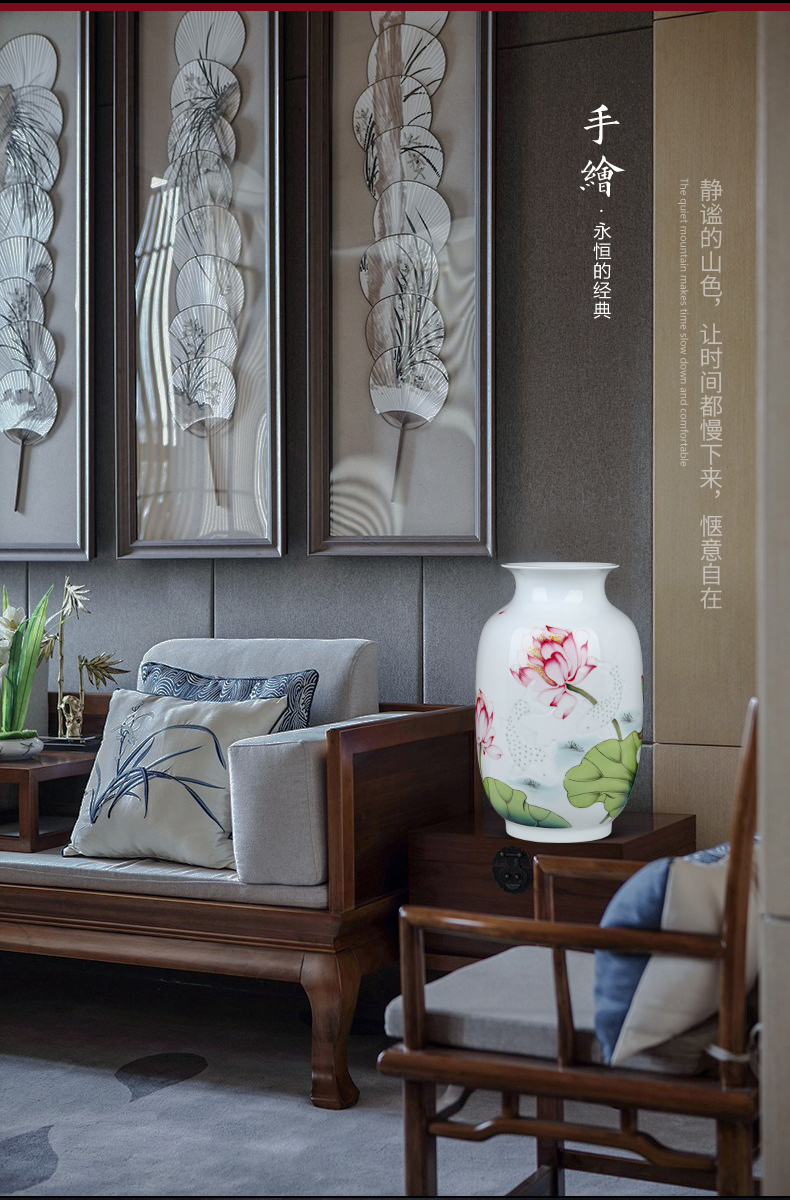 Jingdezhen famous hand - made ceramics vase furnishing articles sitting room of Chinese style household flower arranging dried flowers, decorative arts and crafts