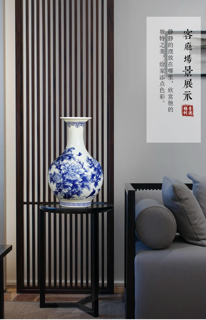 Jingdezhen ceramics thin blue and white porcelain vase fetal ipads China exquisite furnishing articles rich ancient frame the sitting room of Chinese style household decoration