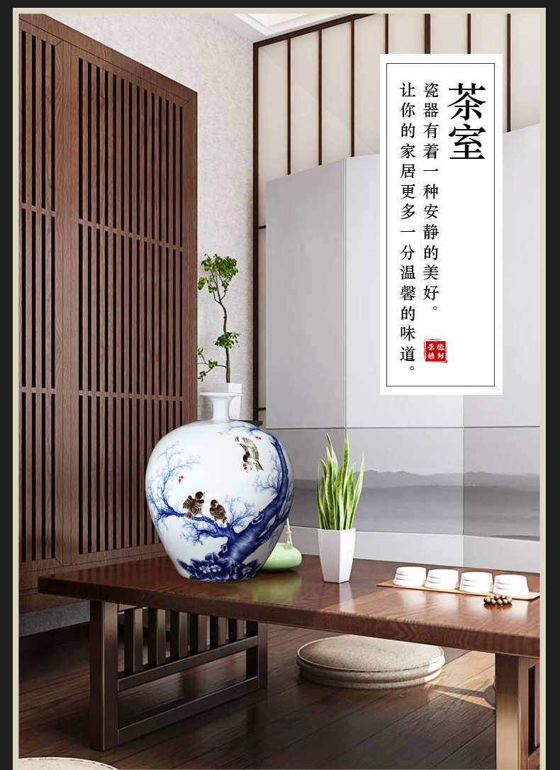 Jingdezhen ceramics famous master hand draw large blue and white porcelain vases, Chinese style living room TV cabinet porch place