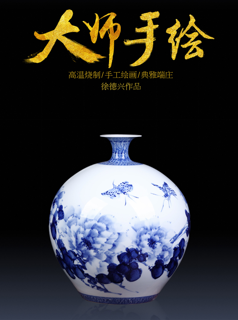 Jingdezhen ceramics famous master hand draw large blue and white porcelain vases, Chinese style living room TV cabinet porch place