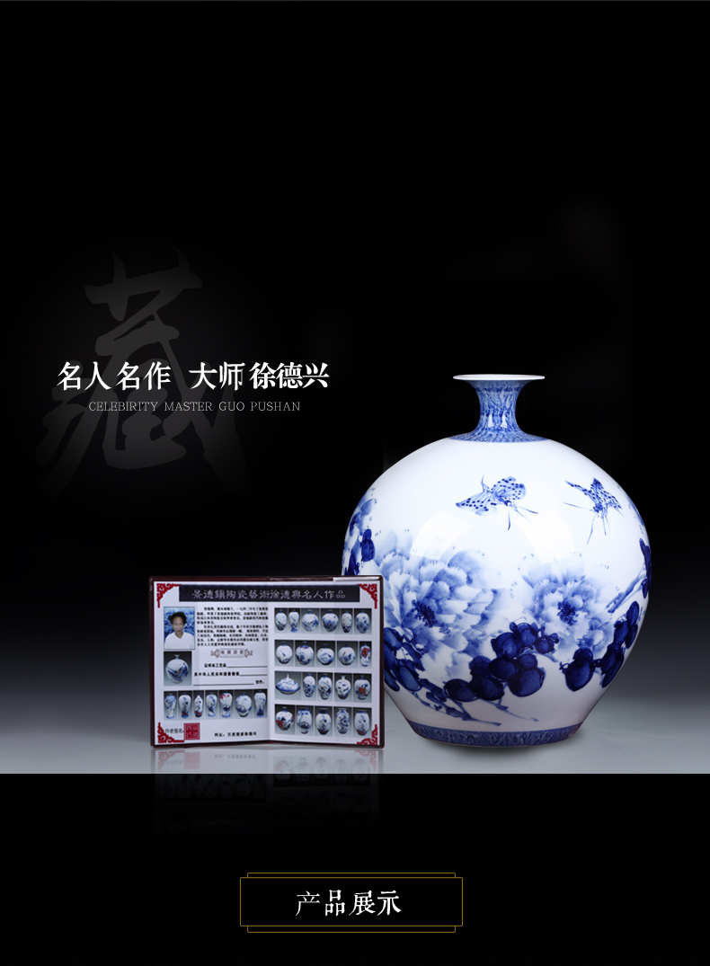 Jingdezhen ceramics famous master hand draw large blue and white porcelain vases, Chinese style living room TV cabinet porch place