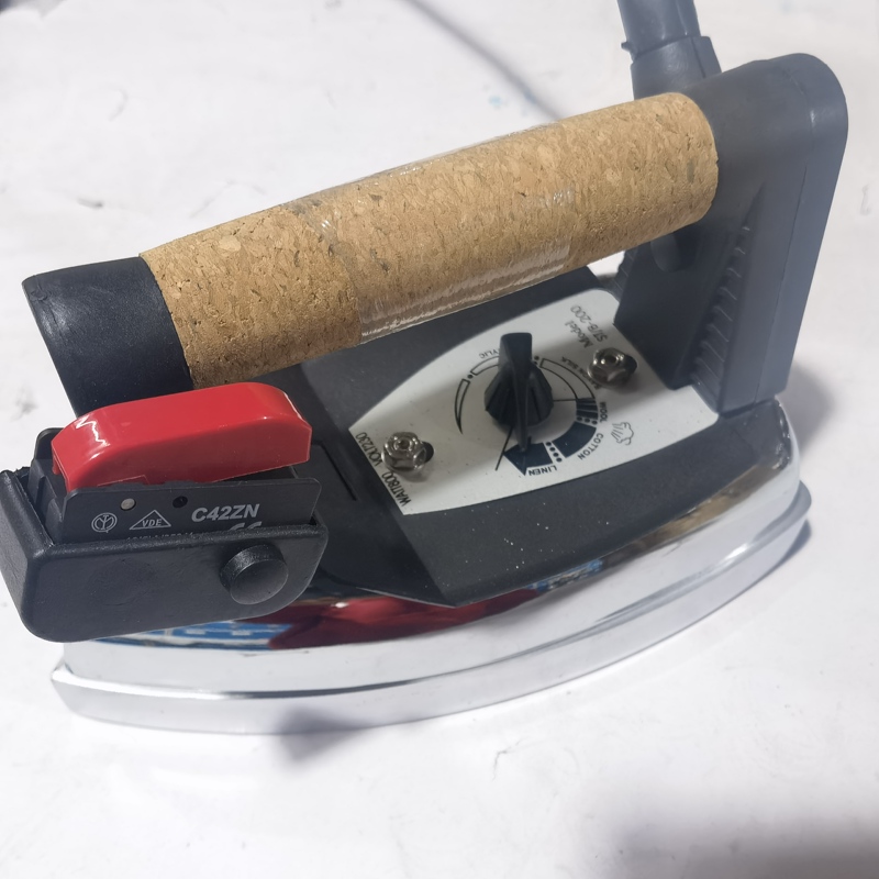 Italian Iron B-200 Electric Heating Steam Iron Electric Heating Iron Electric Steam Iron