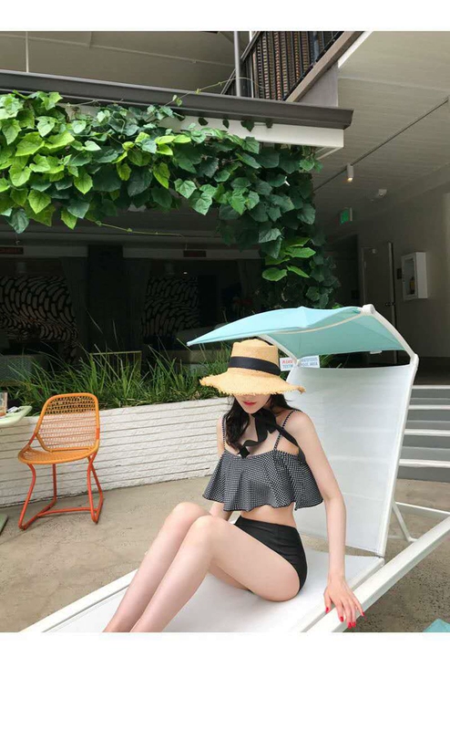 2018 mới xù gợi cảm tụ tập retro sóng điểm cao eo thon thép tấm chia bikini bikini nóng bỏng mùa xuân - Bộ đồ bơi hai mảnh