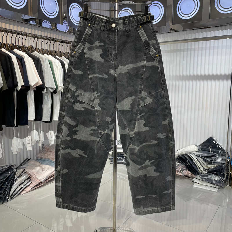 Milan Limited Edition Street Style Distressed Camouflage Workwear Jeans for Men, Bias-Cut Design, Loose American-Style Cool Knife-Cut Pants