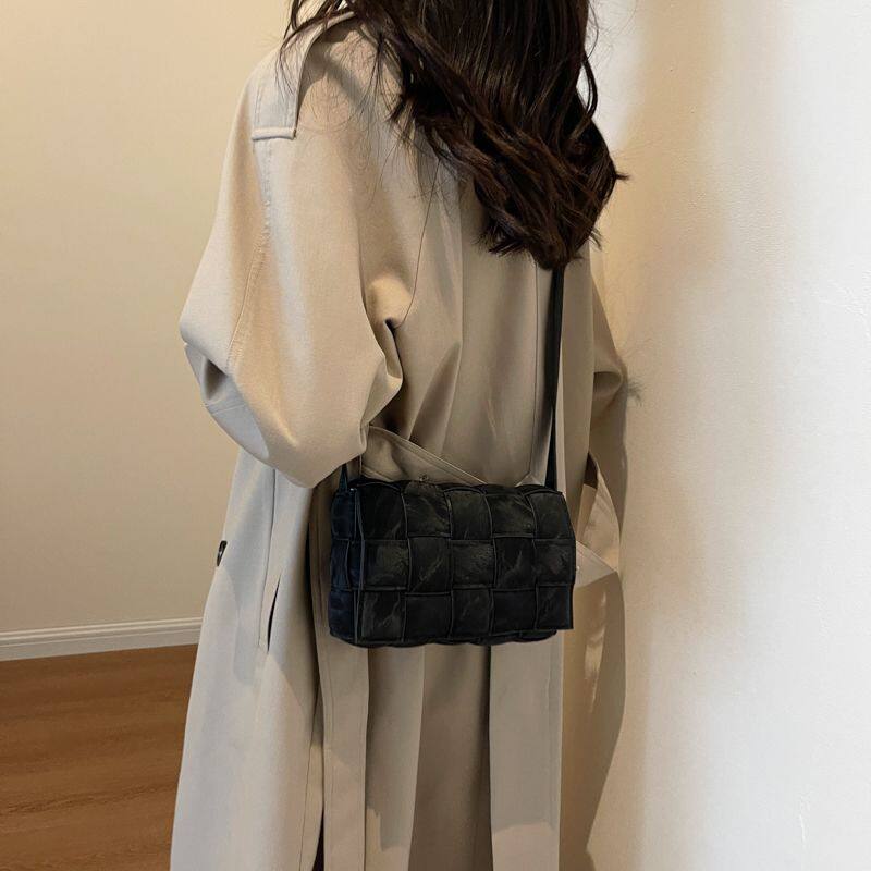 Ins Style High-Aesthetic Woven Bag, Xiaohongshu Trending Dragon Fruit Bag, Fashionable Versatile Single Shoulder Crossbody Bag For Women - Thumbnail 2