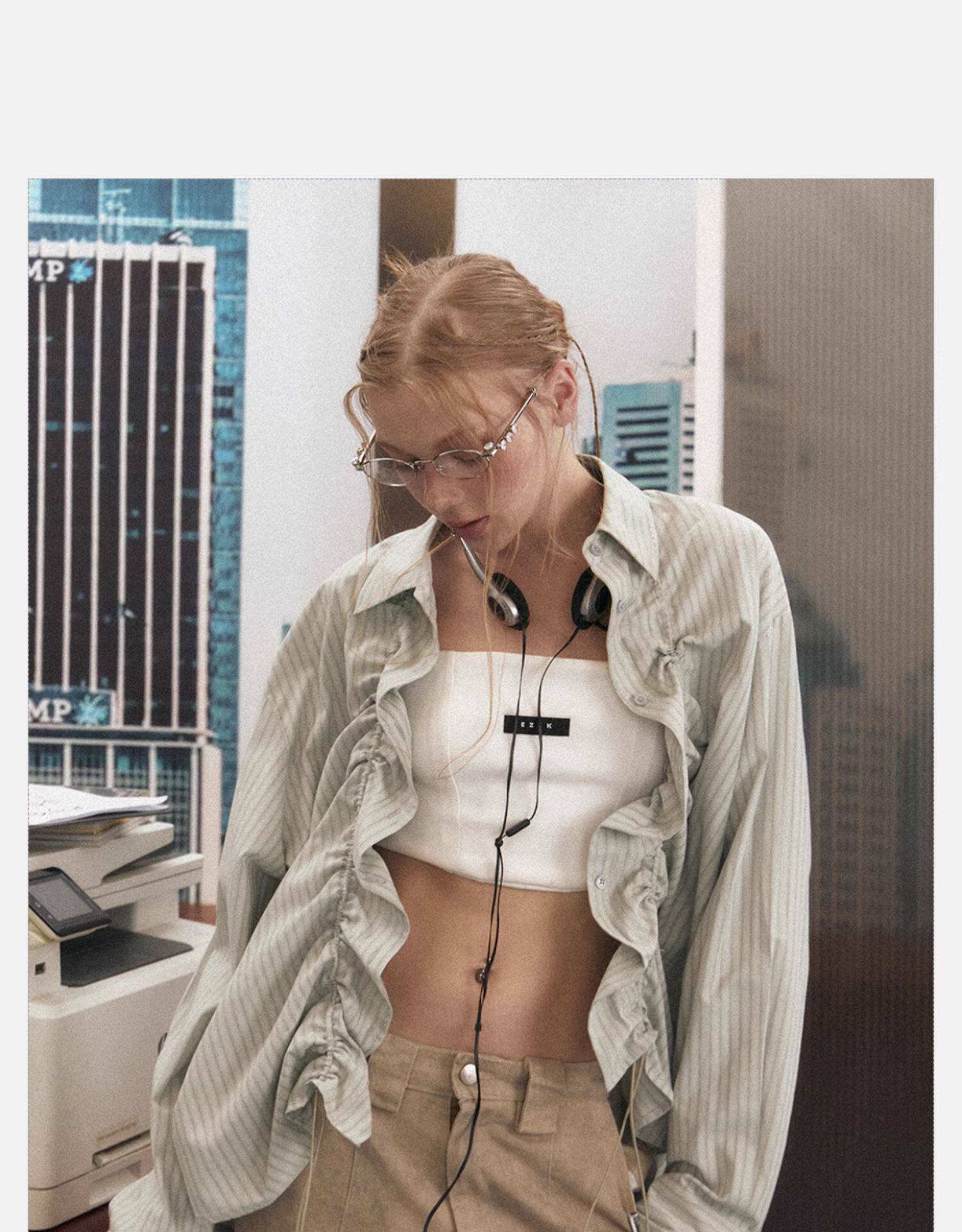 EZEK рубашка женские модели 2025 новый взрыв моделей Ранняя весна уникальный супер хороший смотреть куртка темперамент полоса накладки пальто женщина 