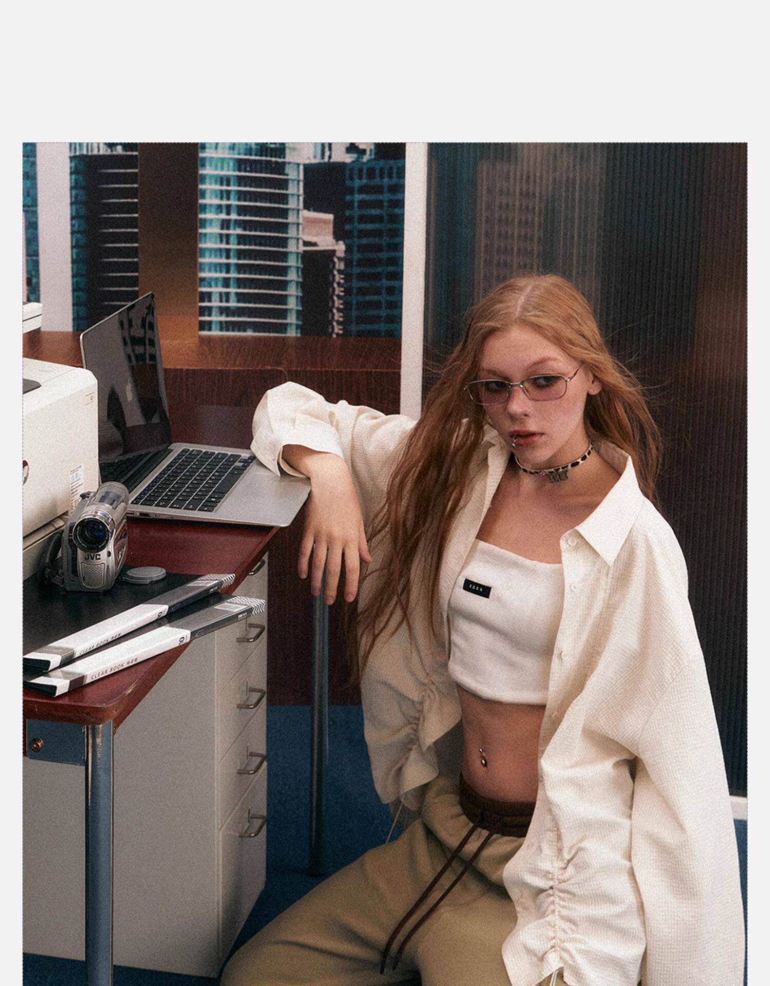 EZEK рубашка женские модели 2025 новый взрыв моделей Ранняя весна уникальный супер хороший смотреть куртка темперамент полоса накладки пальто женщина 