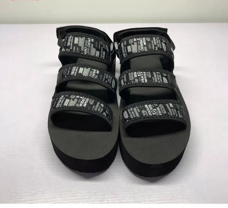 Li Ning sandal giày nữ xu hướng nhẹ muffin đáy giày tăng mùa hè giày chống trượt bãi biển AGUN008 - Giày thể thao / sandles