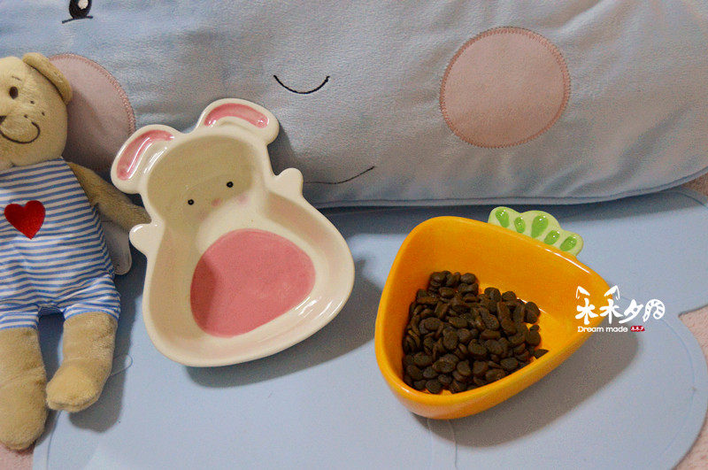 Wooden Su Cute Pet Bowl of Dog Catty Snacks Bowl of Carrot Rabbit Bowl Two Pieces]