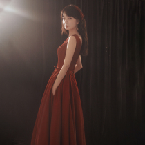 Suspender toast suit wine red bride wedding girl summer 2021 new engagement dress dress can usually be worn