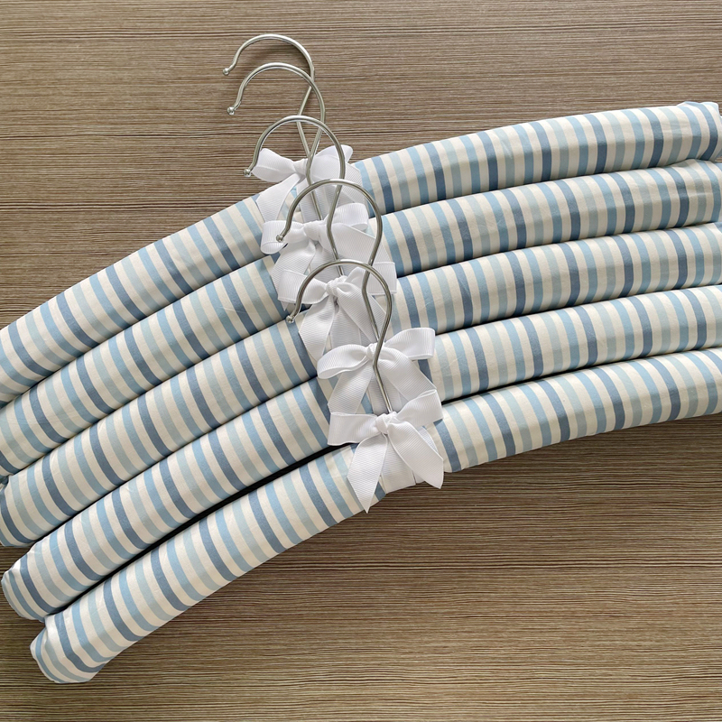 Men's 45cm Extended Cloth-Covered Hanger for Home Use, Wide Shoulder Coat Hanger, Suit Sponge Clothes Hanger, Widened Hanger