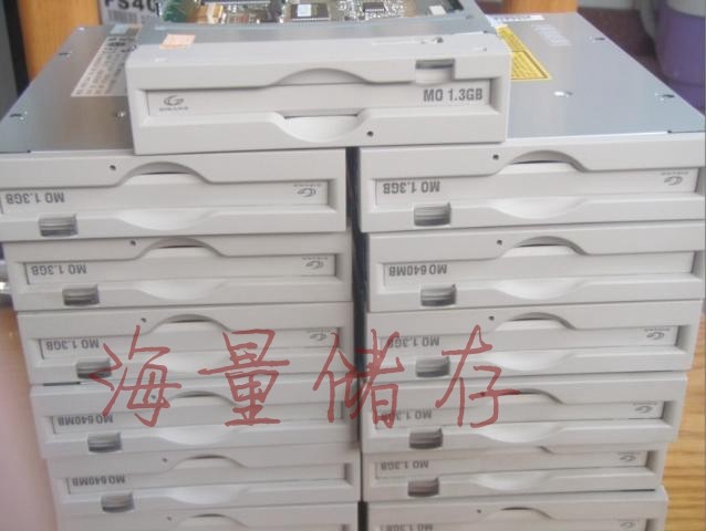 Fujitsu MCM3064AP MCP3064AP IDE 640MB MO Magnetic Optical Drive