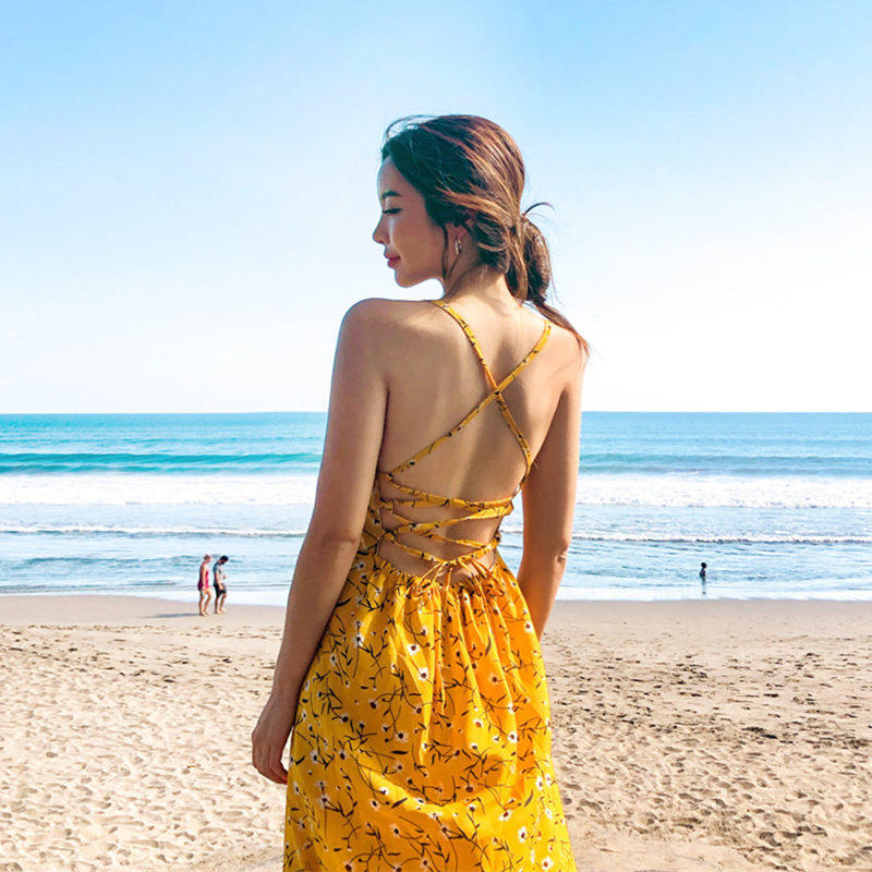 South Korea's new yellow shredded jumper slings off-the-shoulder sexy long skirt bohmia holiday beach dress
