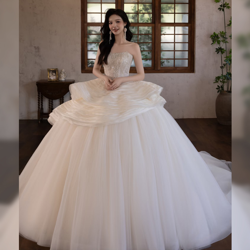 Bridal Heavy Lace Strapless Main Wedding Dress 2026 New Model High-End Texture Vintage Petite Long Train Wedding Gown