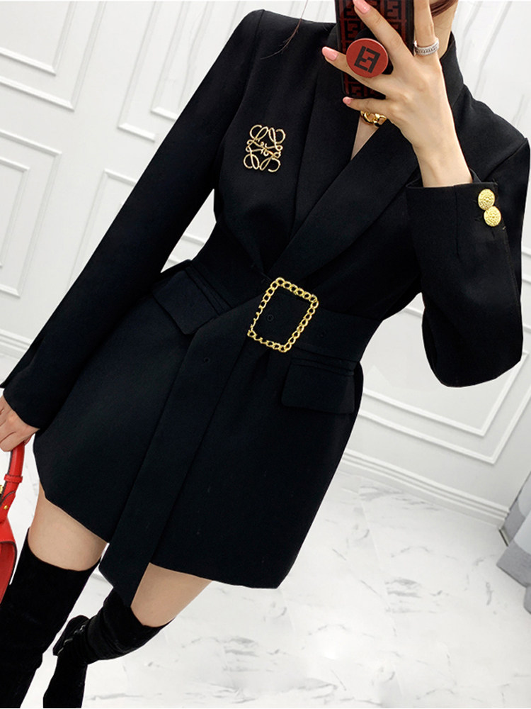 2022 - The new black suit coat woman in early autumn 2022 - long waist dress with temperament and wear