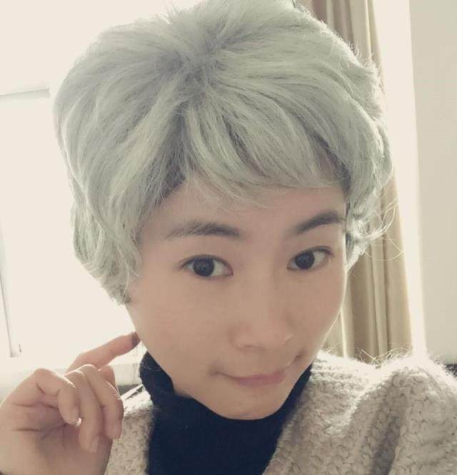 Perruque cheveux raides Court - Ref 2607913 Image 35