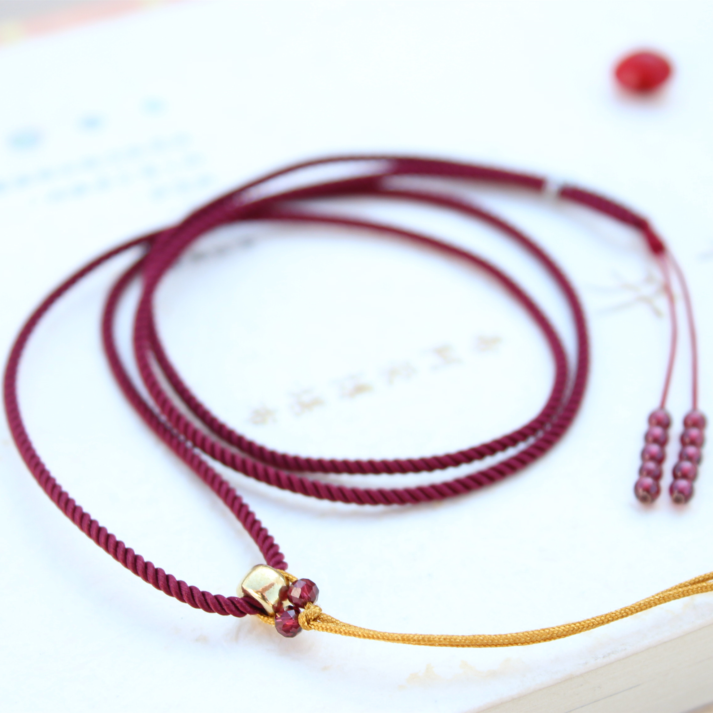 New original Milan imported 2mm retro pendant with rope children's lanyard can be adjusted in 3 colors, simple, soft and strong