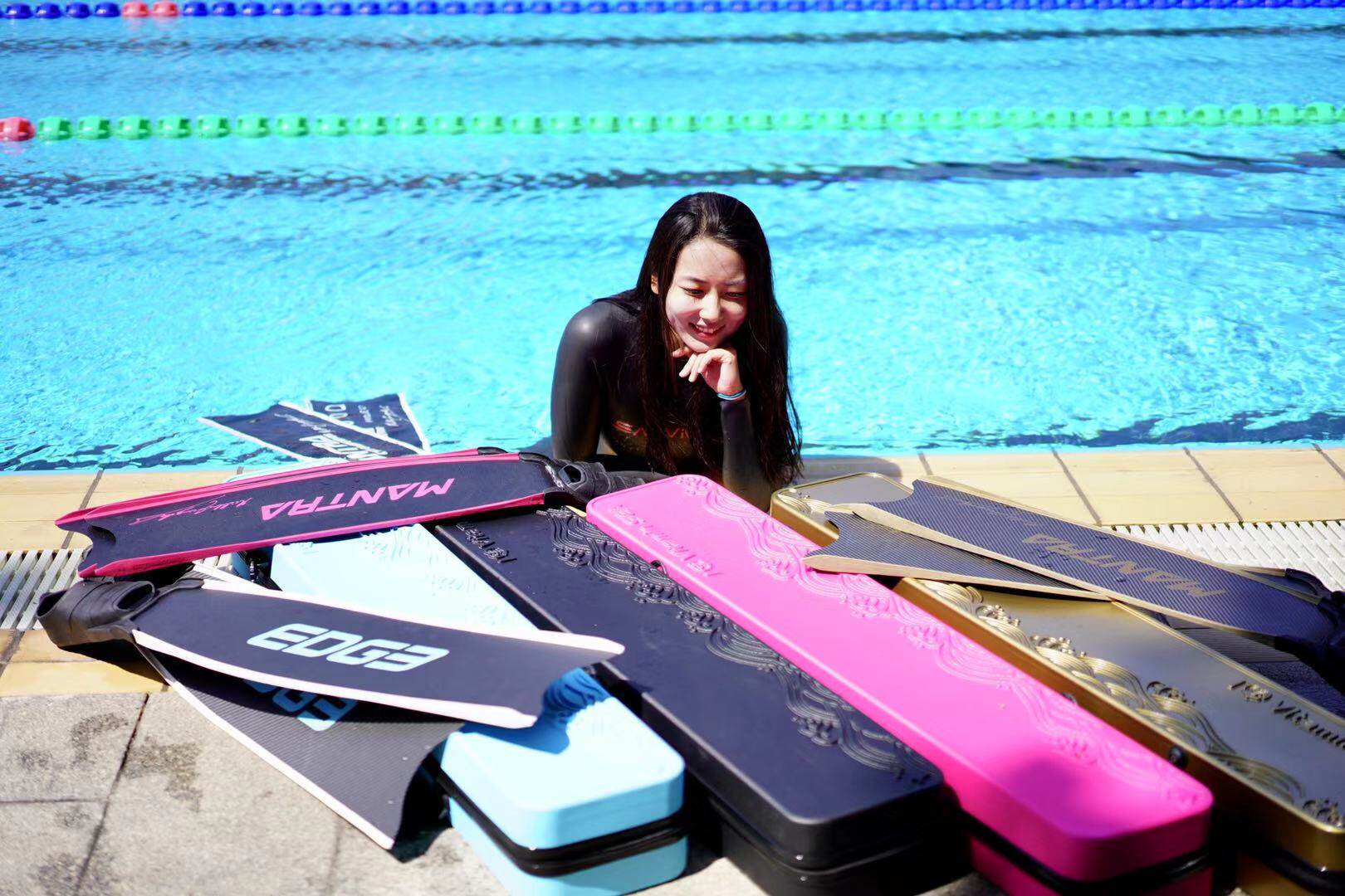 Five elements lack of waves custom edition free diving feet long webbed bag diving equipment box Free diving fins box