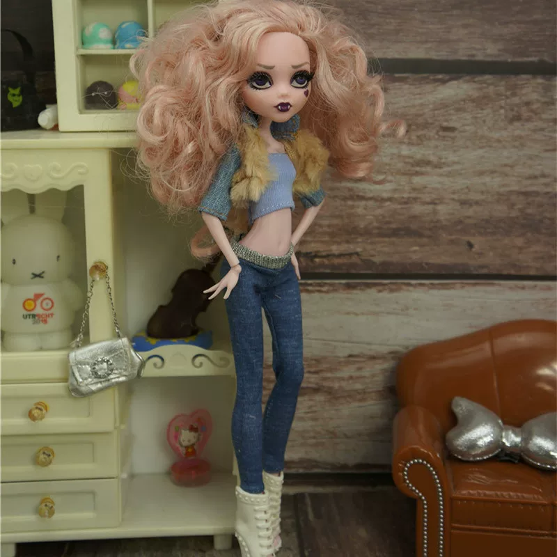 Одежда для кукол (Monster High) третья волна — одиночные костюмы, разные цвета