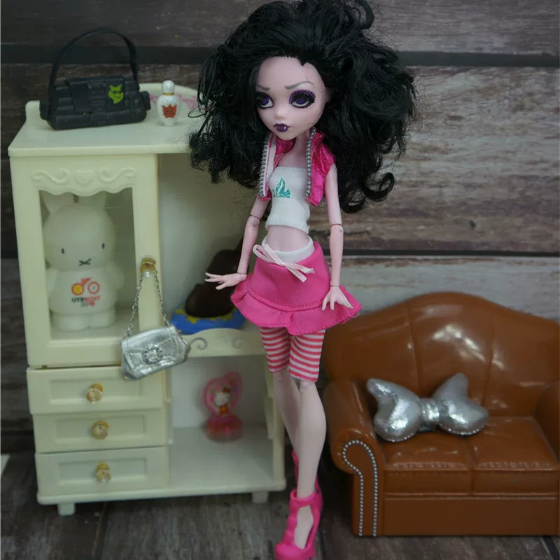 Одежда для кукол (Monster High) третья волна — одиночные костюмы, разные цвета