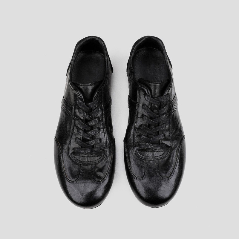 [Designer Style] Black German-Style Training Shoes for Men, 2026 Autumn Thin-Soled Old Money Style Retro Commuting Casual Leather Shoes